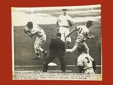 Vtg 1957 World Series Eddie Matthews Yankees vs Braves Wire Press Baseball Photo picture