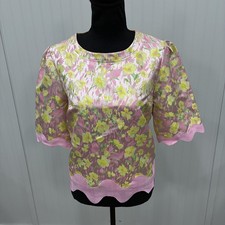 NWT VOY Women's Medium Pink Floral Wavy Trim Jacquard Top Blouse Short Sleeve picture