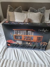 [SALE]LEGO Ideas 21354 Twilight The Cullen House Official Building Set FULL-BOX picture