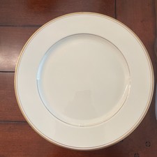 NEW Mikasa Ivory China Trousdale Dinner Plates picture