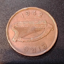 Ireland Éire 1942 1d Penny Coin - Hen & Chicks Obverse, Harp Reverse picture
