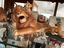 WDCC The Lion King Mufasa & Simba w/ Original box and COA picture