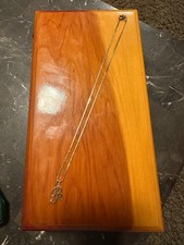 14k Gold necklace with R pendant  picture
