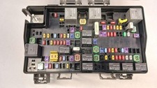 2013-2014 Dodge Ram 1500 Power Distribution Center Engine Fuse Box Oem picture