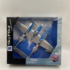 New-Ray #20103 Sky Pilot P-38J Lightning Fighter Plane with Stand 1/72 Scale picture