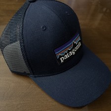 Patagonia P-6 logo Trucker Cap Hat Navy Blue (38289) NWT picture
