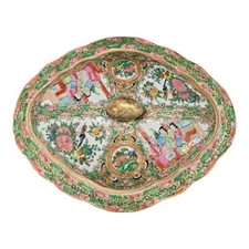 19th C Chinese Famille Rose Medallion Lidded Serving Dish Tureen Scalloped Qing picture