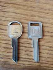 Pair of 1971 & 1975 GM Chevrolet Chevelle A and B Key blanks locksmith K887 picture