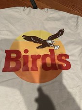 “BIRDS” Philadelphia Eagles WaWa Large Short Sleeve T Shirt White L picture