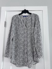 Apt. 9 XL Women’s Leopard Animal Print Long Sleeve Button Blouse Top picture