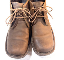 Born Harrison Men's Brown Leather Chukka Boots Lace Up Ankle Shoes Size 9 M picture
