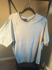 lululemon Men's XL Gray Polyester Athletic Fit Breathable Raglan Tee Gym picture