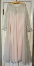 Vintage 1960s Pretty Sears Chiffon Peignoir Set. Size 34 picture
