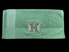 Univ of Hawaii Caddy towel / 44in x 24in (Green) 2 Logos picture