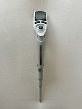 Rainin E4 XLS Pipet XLS ~ 20-300ul LTS ~ Single Channel ~ Calibrated picture