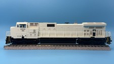 Athearn 79886 HO Norfolk Southern NS 9906 Dash 9-40CW Gray Ghost DCC Ready picture