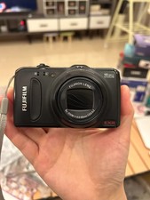 Fujifilm FinePix F600 EXR Digital Camera 16MP 15x Optical Zoom with Accessories picture