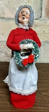 Byers Choice Carolers Vtg 1988 Mrs. Claus Wreath 13” H Signed *Read Description picture