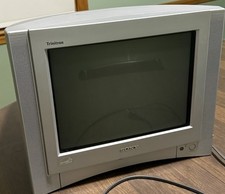 Sony Trinitron KV-13FS100 13 inch Flat Tube CRT Retro Gaming TV picture