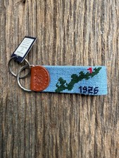 Fishers Island  Golf  Club Smathers  Needlepoint Key Chain New Unused picture
