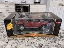 Maisto Hummer H2 SUT Concept 1:18 Premiere Edition Diecast Red picture