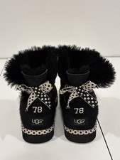 UGG Australia Bailey Bow black Suede Boots Bow Shearling Lined Womens 7 picture