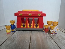 Daniel Tigers Neighborhood Deluxe Trolley Train Music Talking Jacks Pacific 2015 picture