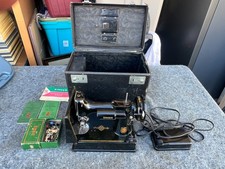 Vintage 1952 Singer Featherweight 221K Sewing Machine, WITH CASE & EXTRAS picture