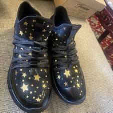 Forever 21 Hi Top Sneaker Shoes Black With Shiney Stars New Sz 9-10 picture