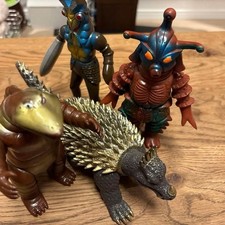 Anguirus Hipporito Alien Baltan Telesdon Soft Vinyl Figure Set 4 Pcs Vintage picture
