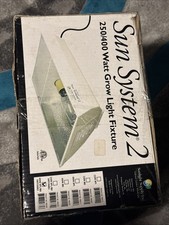 Sun Systems 250 / 400 W HPS / MH Switchable Grow Light Fixture 900504 Open Box picture
