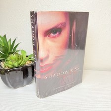 RARE Hardcover Shadow Kiss by Richelle Mead Hardback DJ 2008 Vampire Academy picture