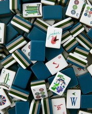 DEEP BLUE Gatsby 4 Layer Acrylic Mahjong Tiles American ENGRAVED Set 160 Tiles picture
