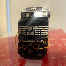 ScaleTrains HO GE AC44C6M Norfolk Southern #4504 DCC Sound SXT42462 picture