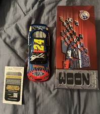 Jeff Gordon SIGNED AUTOGRAPHED 1:24 Diecast Car 2003 DuPont Looney Tunes JSA COA picture