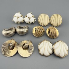 Vintage Clip On Earrings Lot Gold Tone Trifari Boucher Gay Boyer Monet Coro READ picture