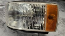 1993-1996 CADILLAC FLEETWOOD LH DRIVER SIDE FRONT TURN SIGNAL CORNER LIGHT LENS  picture