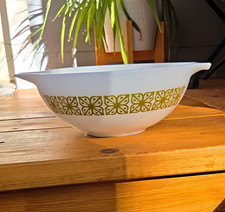 Vtg PYREX Verde Square Flower Cinderella #444 4Qt Mixing Bowl Excellent picture