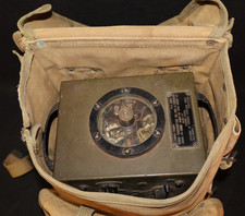 WWII US Army Signal Corps Radio Transmitter BC-655-A (Target) Bendix 1942 & Pack picture