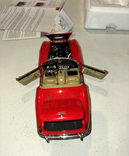 CMC 1:18 1960 Ferrari 250 California SWB Red Diecast Opening Parts M-091 picture