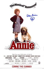 Aileen Quinn Signed Annie 11x17 Movie Poster - SCHWARTZ COA picture