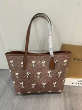 Coach CBJ89 City Tote Bag Signature Coated Canvas Snoopy Outlet NWT picture