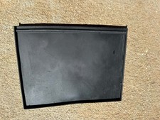 2003-2006 SILVERADO TAHOE YUKON FRONT CENTER CONSOLE CUBBY RUBBER INSERT OEM picture