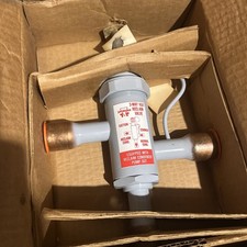 Sporlan 8D9B 3773-00 3-Way Heat Reclaim Valve 1-1/8” ODF HVAC NOS picture