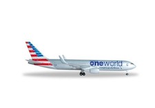 Herpa 526616 American Airlines Boeing 767-300 oneworld 1:500 New picture