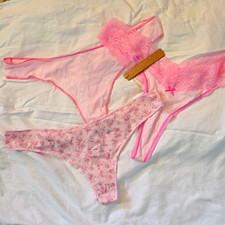 SKIMS Women’s Pink Floral Lace Bow Thong/String Panties Stretch 3 Pack Size M picture