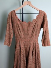 Scoop Scalloped Neckline 1950s Vintage Brown Lace Full Skirt Fit Flare Dress picture