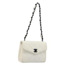 CHANEL Matelasse Chain Shoulder Bag Lamb Skin White Black CC Auth 199038 picture