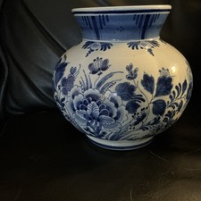 Vintage Authentic 1987 Royal Delft Hand-Painted Blue & White Floral Vase picture