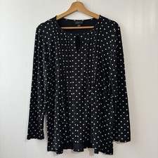 J. Jill Wearever Collection Long Sleeve Black W/White Flowers Sz Mini Pleated picture